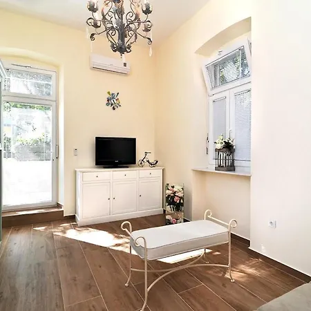 Ida Apartment *